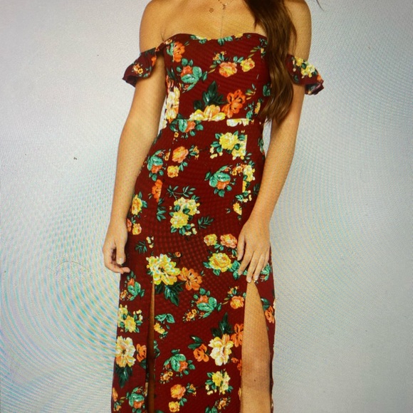 never worn floral dress from fashion nova - Picture 3 of 6